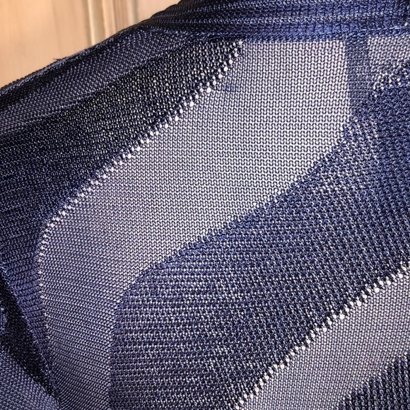 Travelers Collection By Chico’s 100% Rayon Navy Lightweight Cardigan Size 0 - Picture 10 of 12